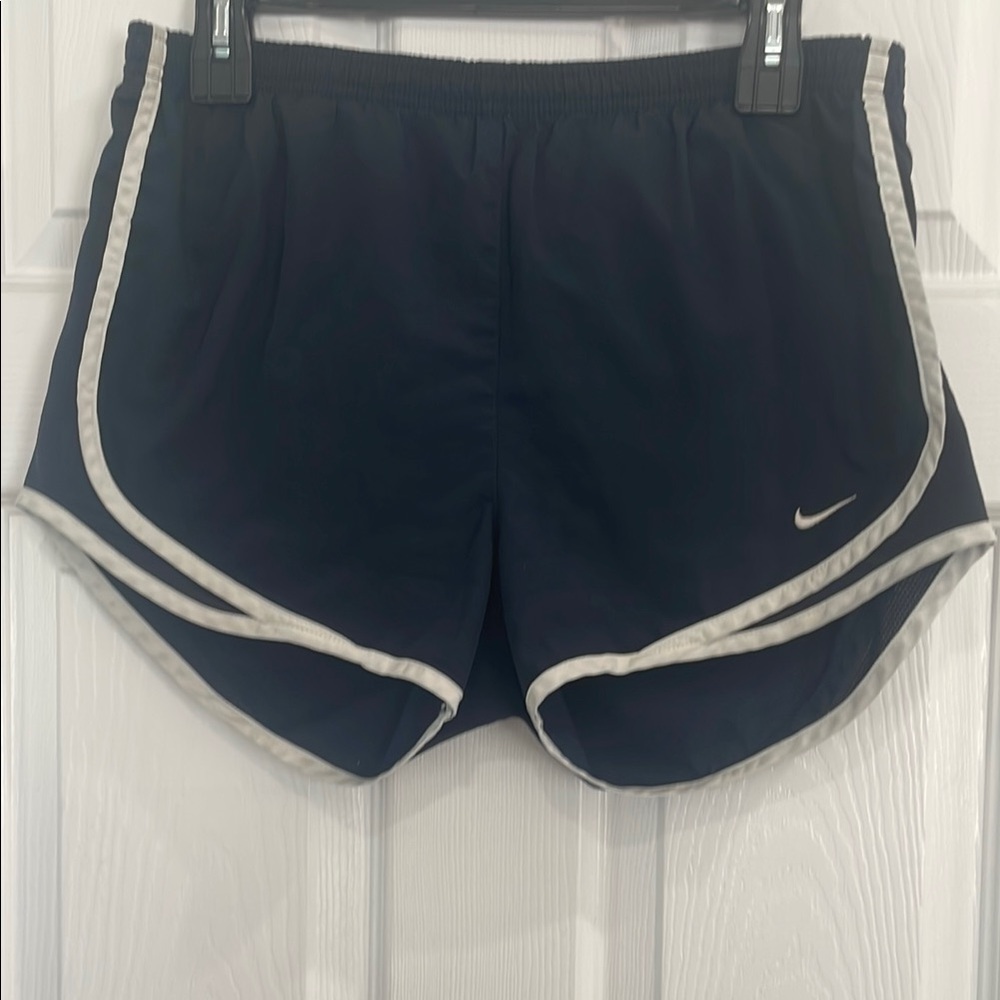 Nike Women's Black Running inside pocket elastic waist lined women’s size L